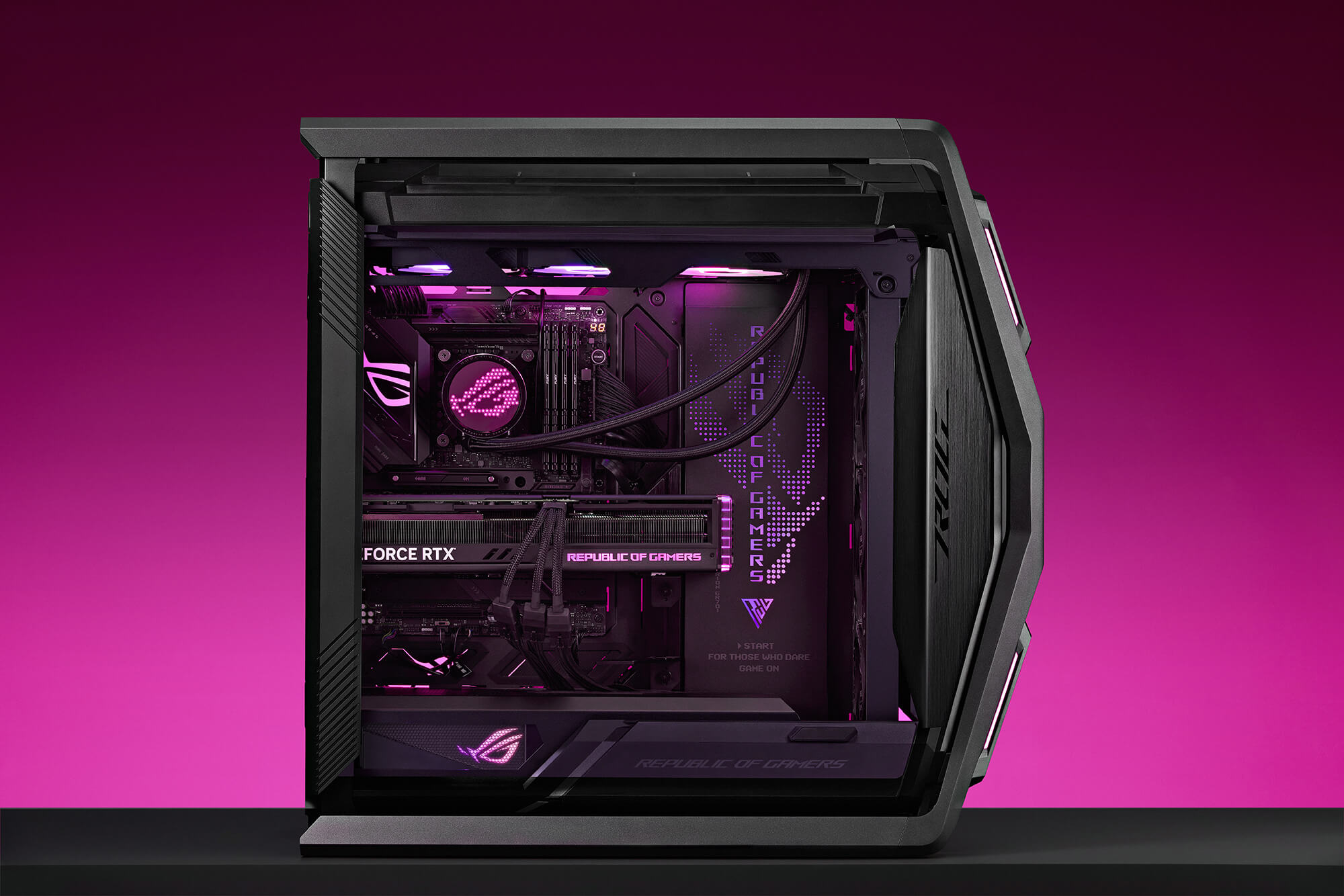 Photo d'un angle de 45 degrés du PC Dreadwalker.